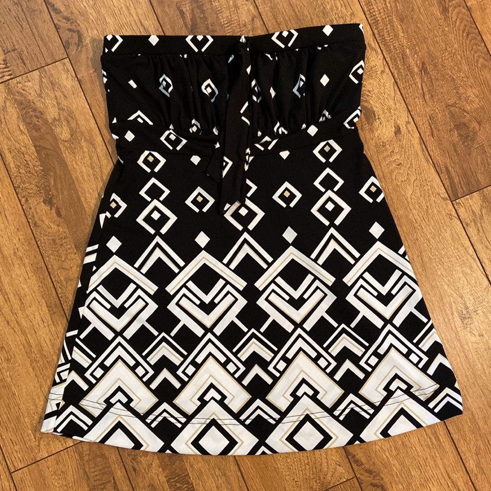 WHBM Vintage Black and White Strapless Top